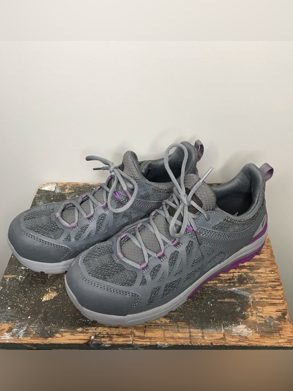 Red Wing Cooltech Athletic Vibram Safety Toe Sneakers Women’s Sz 10D